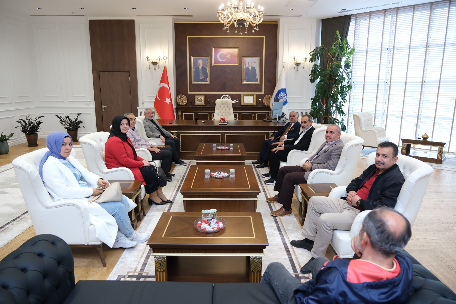 Ã‡ERÄ°KCÄ° VE EKÄ°BÄ°NDEN BAÅžKAN  AÅžGINâ€™A HAYIRLI OLSUN ZÄ°YARETÄ°